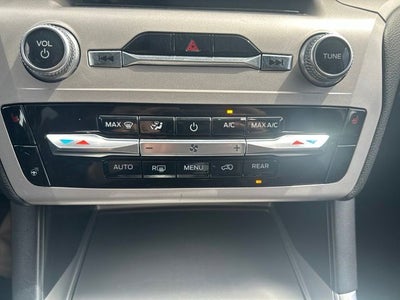 2023 Ford Explorer XLT 4WD