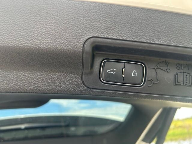 2023 Ford Explorer XLT 4WD