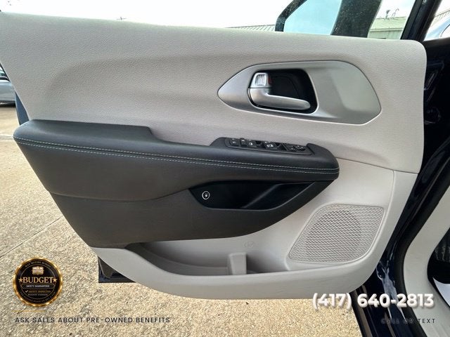 2017 Chrysler Pacifica Hybrid Touring Plus