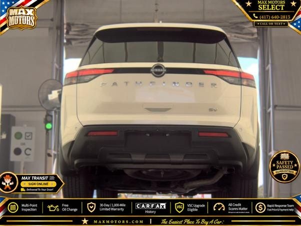 2022 Nissan Pathfinder SV