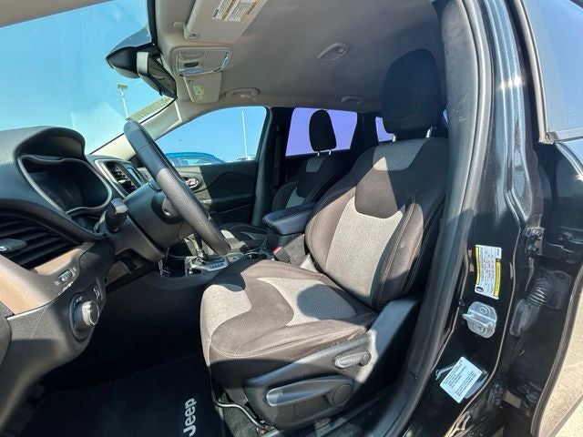 2014 Jeep Cherokee Sport