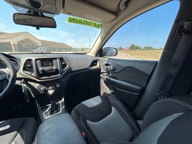 2014 Jeep Cherokee Sport