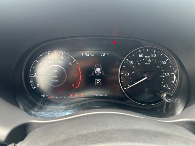 2023 Nissan Kicks SR