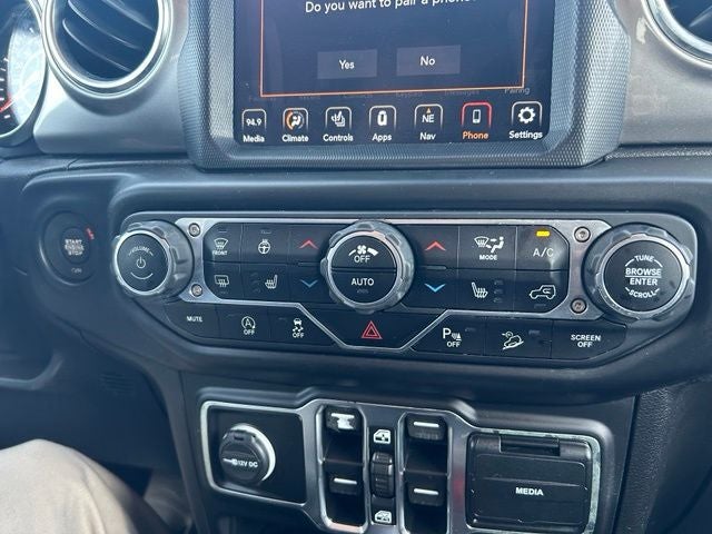 2020 Jeep Wrangler Unlimited Sahara 4WD