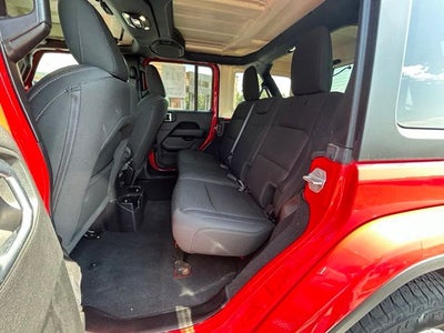 2020 Jeep Wrangler Unlimited Sahara 4WD