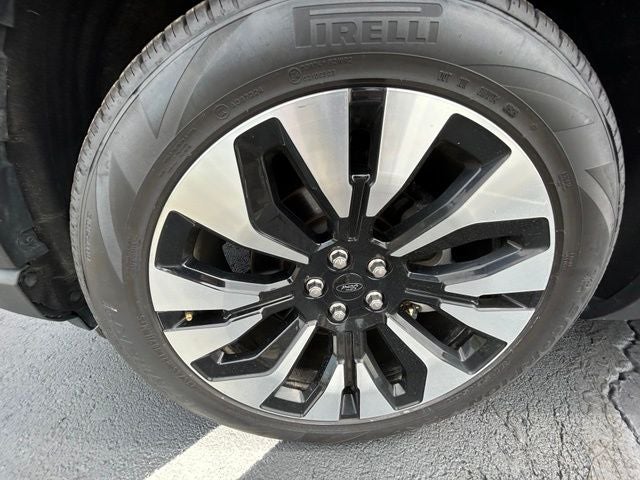 2025 Ford Explorer Platinum 4WD