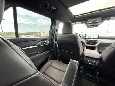 2025 Ford Explorer Platinum 4WD