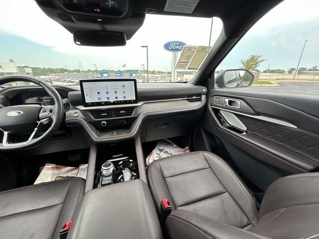 2025 Ford Explorer Platinum 4WD