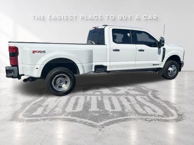 2025 Ford F-350SD Lariat DRW