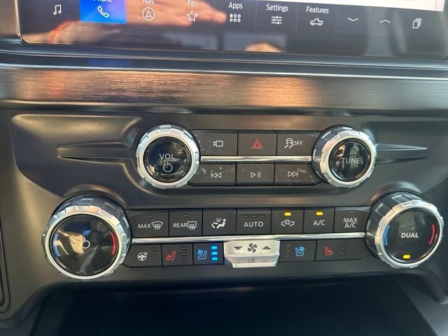 2025 Ford F-350SD Lariat DRW 4WD