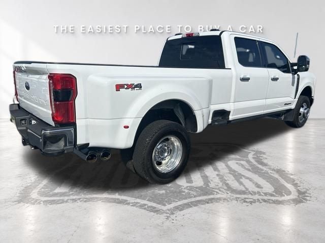 2025 Ford F-350SD Lariat DRW