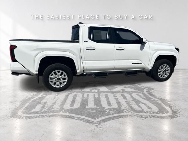 2026 Toyota Tacoma SR5 4WD