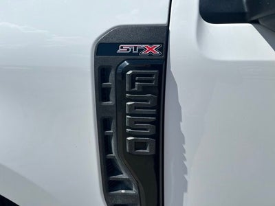 2024 Ford F-250SD XL 4WD 6.8 V8