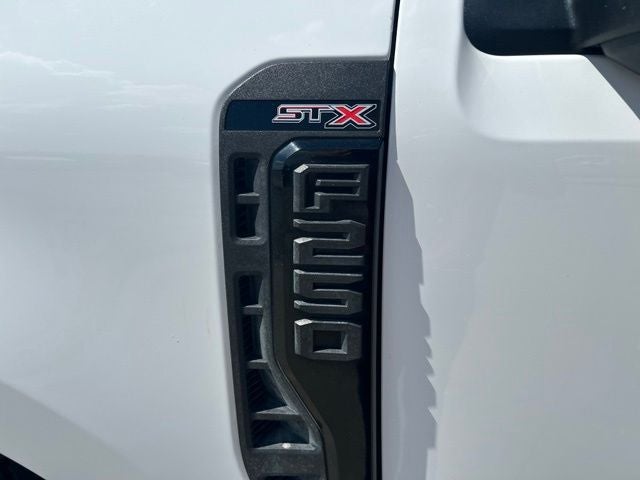 2024 Ford F-250SD XL 4WD 6.8 V8