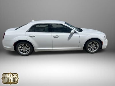 2020 Chrysler 300 Touring