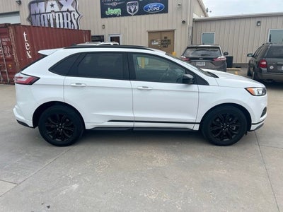 2022 Ford Edge SE
