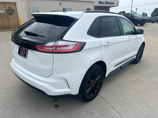 2022 Ford Edge SE