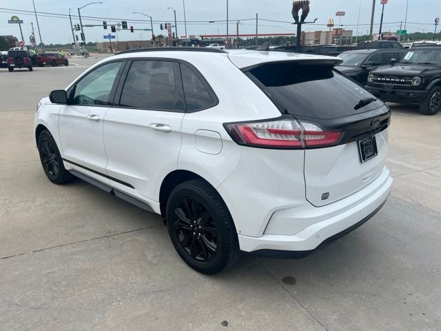 2022 Ford Edge SE
