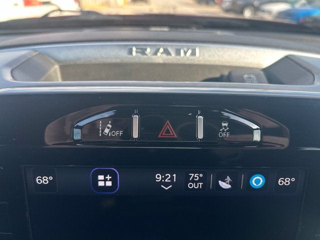 2024 RAM 3500 Big Horn 4WD