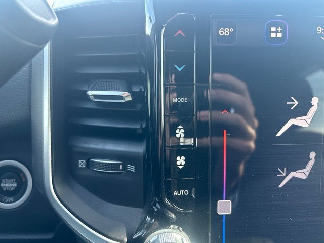 2024 RAM 3500 Big Horn 4WD