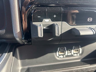2024 RAM 3500 Big Horn 4WD