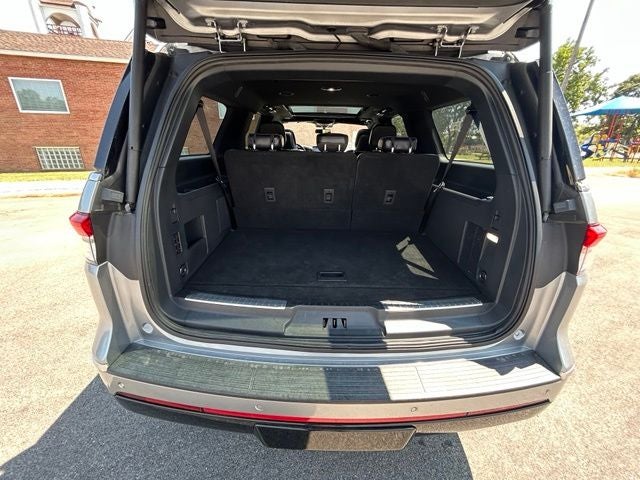 2023 Lincoln Navigator L Reserve
