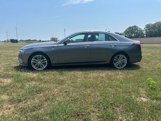 2022 Cadillac CT4 Premium Luxury