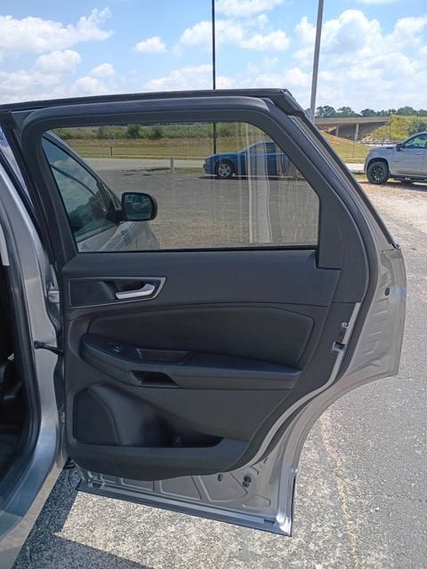 2021 Ford Edge SE