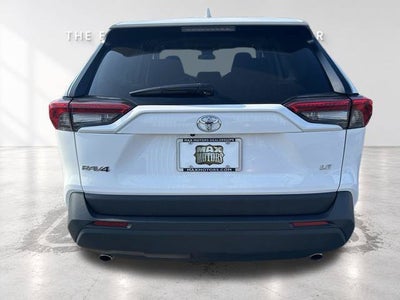 2025 Toyota RAV4 LE