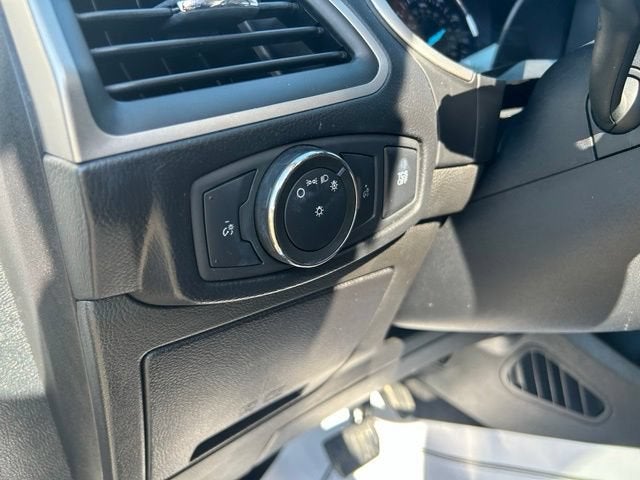 2021 Ford Edge SE