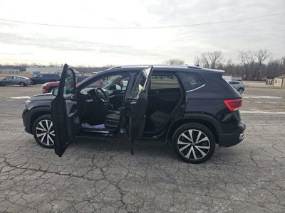 2022 Volkswagen Taos SE